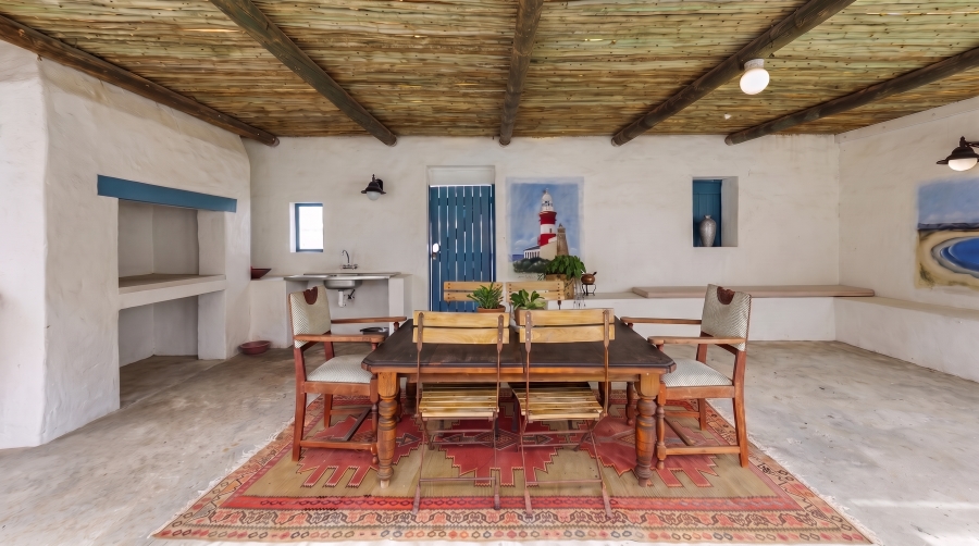 4 Bedroom Property for Sale in Struisbaai Western Cape